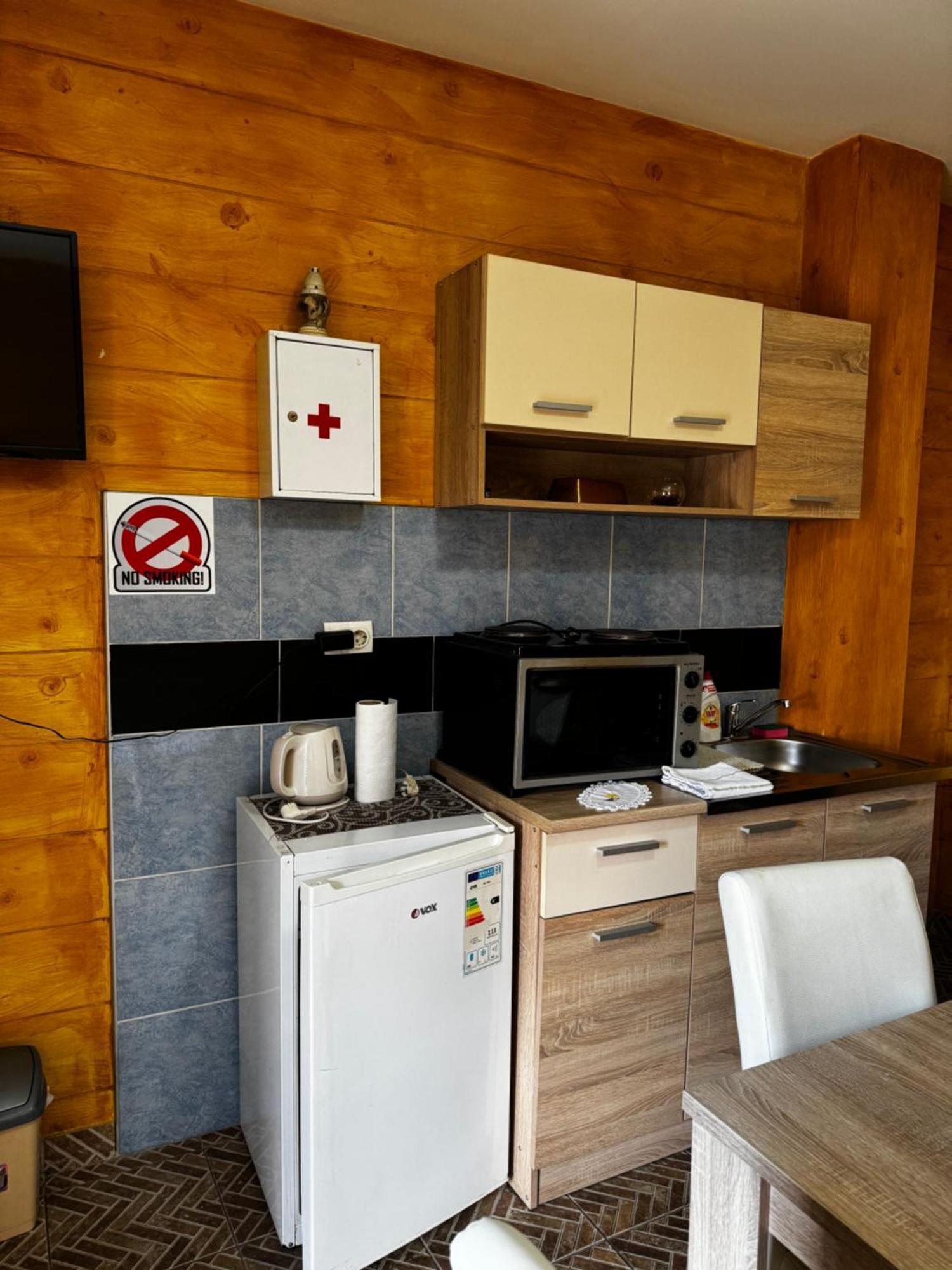 Apartments Vila Brzi & Beka Šabac Buitenkant foto