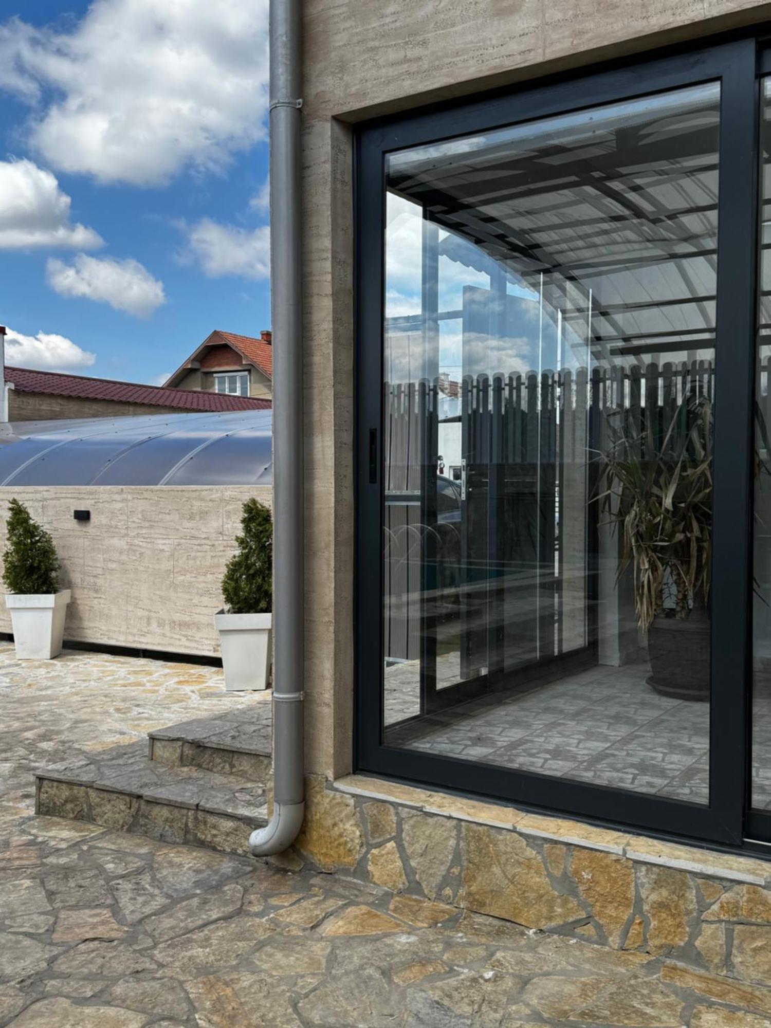 Apartments Vila Brzi & Beka Šabac Buitenkant foto